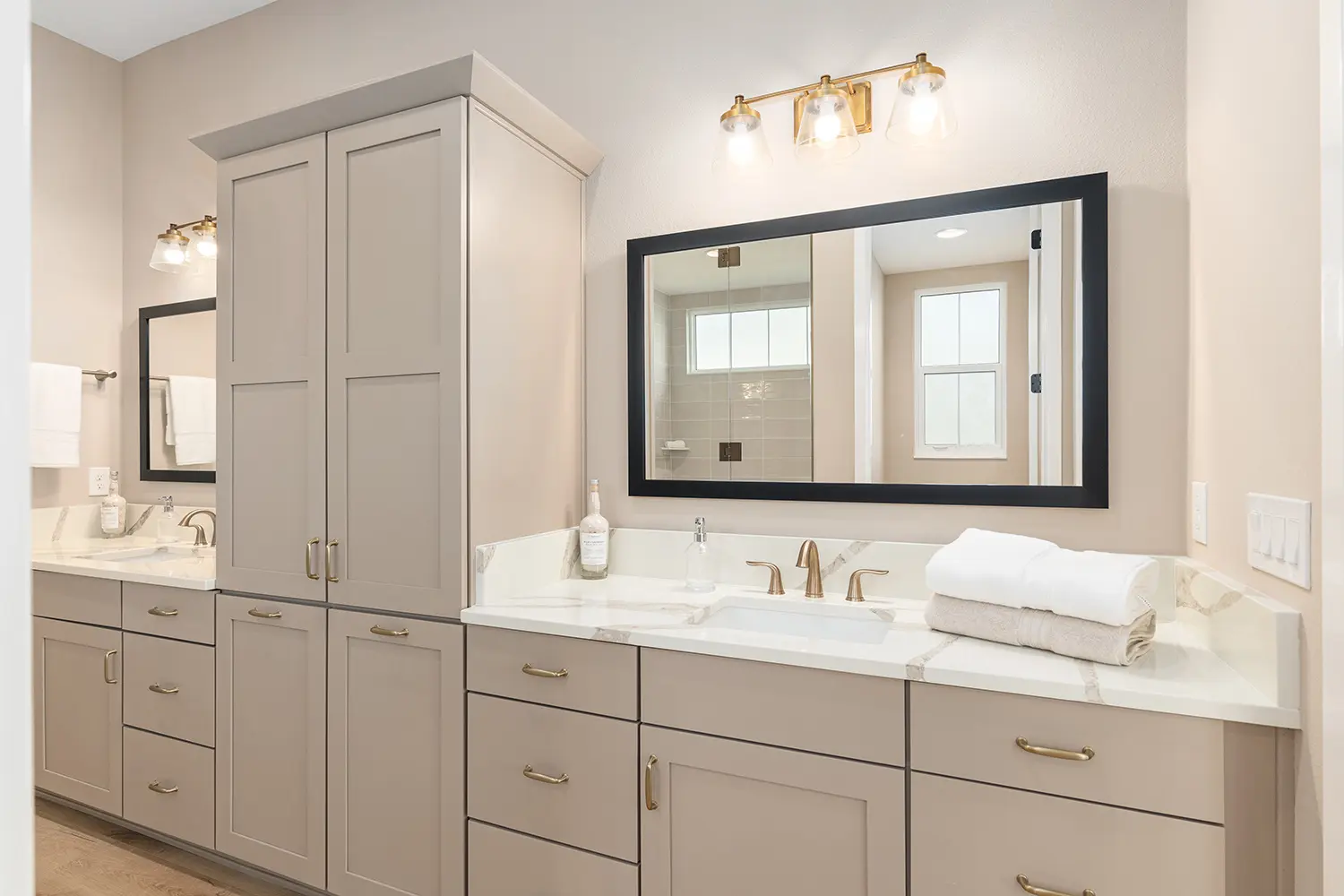 premier-niagara-street-of-dreams-bathroom