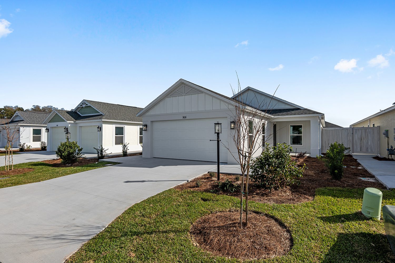 courtyard-villa-durham-front-exterior-landscaping-41